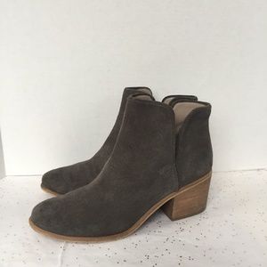 Nordstrom Hinge Gray Suede Ankle Boot - Size 10 M
